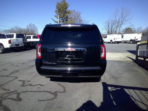 Used 2015 GMC Yukon XL Denali w/ Open Road Package image 4