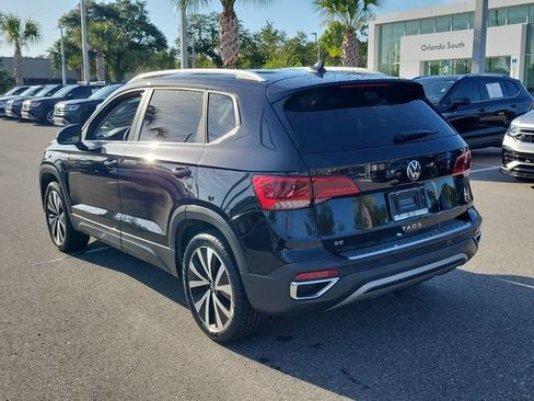Certified 2023 Volkswagen Taos SE FWD image 3