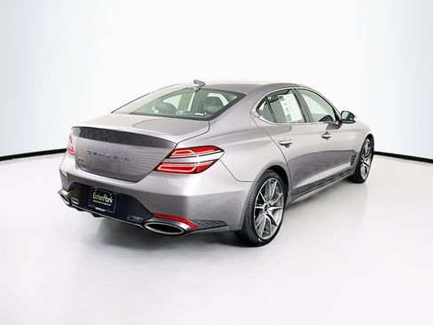 Used 2025 Genesis G70 2.5T image 9