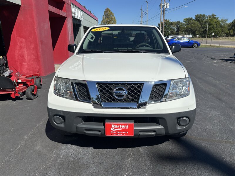 Used 2019 Nissan Frontier S RWD image 2