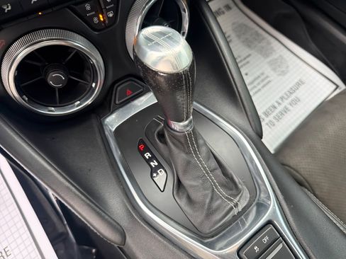 Used 2020 Chevrolet Camaro SS RWD image 22