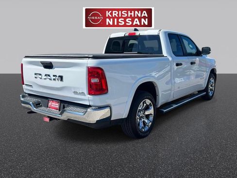 Used 2025 RAM 1500 Big Horn AWD/4WD image 4
