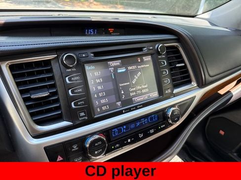 Used 2019 Toyota Highlander Limited Platinum AWD/4WD image 17