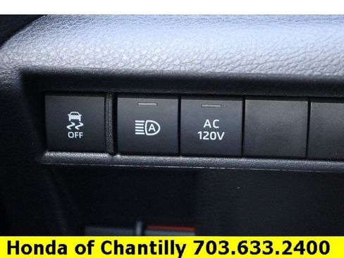 Used 2025 Toyota Sienna XLE Woodland Edition image 14