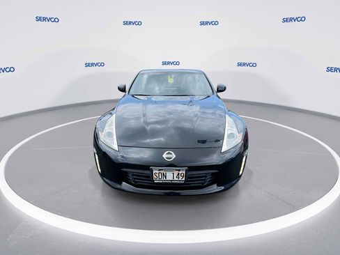 Used 2014 Nissan 370Z Coupe RWD image 3