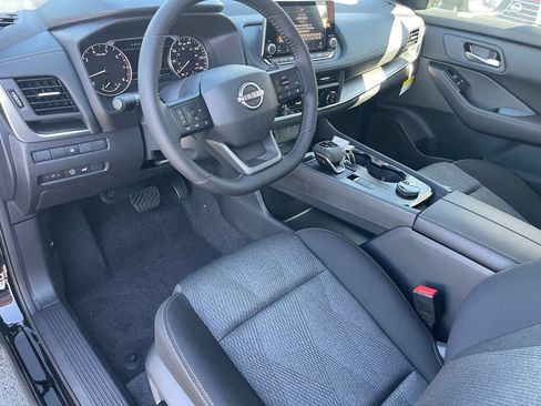 Used 2026 Nissan Rogue SV AWD/4WD image 7