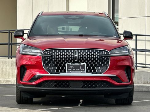 New 2026 Lincoln Aviator Reserve image 8