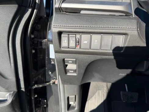 Used 2025 Honda Odyssey Sport-L image 17