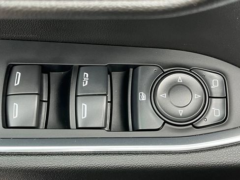 Used 2024 Chevrolet Silverado 1500 LT Trail Boss w/ Protection Package image 14