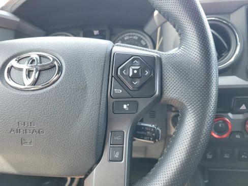 Used 2023 Toyota Tacoma TRD Off-Road w/ TRD Premium Off Road Package AWD/4WD image 22