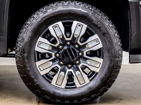 Used 2024 GMC Sierra 2500 Denali w/ Denali Reserve Package AWD/4WD image 39