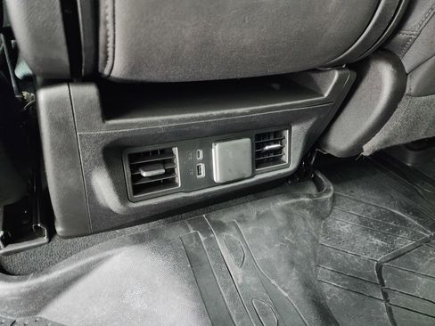 Used 2025 Chevrolet Silverado 3500 LT w/ All Star Edition image 41