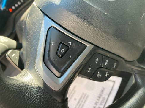 Used 2019 Ford Fusion SE image 42