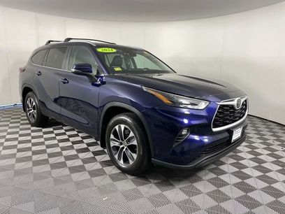 Used 2024 Toyota Highlander XLE