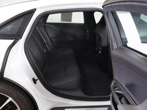 Used 2024 Lucid Air Touring AWD/4WD image 32