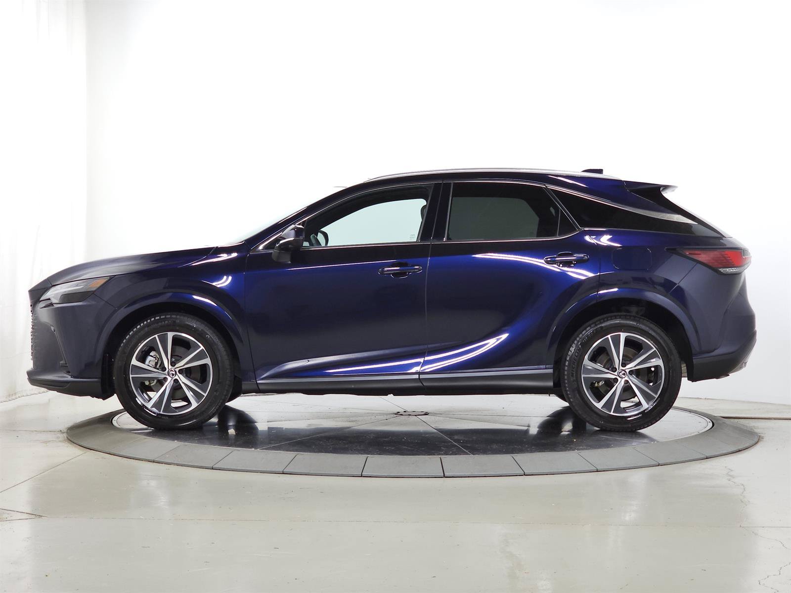 Used 2024 Lexus RX 350 Premium w/ Convenience Package AWD/4WD image 4