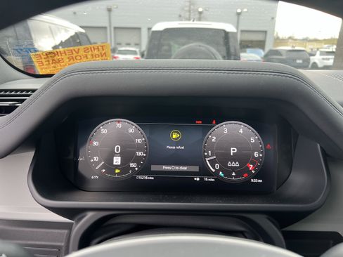 Certified 2024 Land Rover Defender 110 S image 23