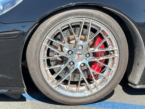 Used 2008 Chevrolet Corvette Z06 w/ Preferred Equipment Group RWD image 9