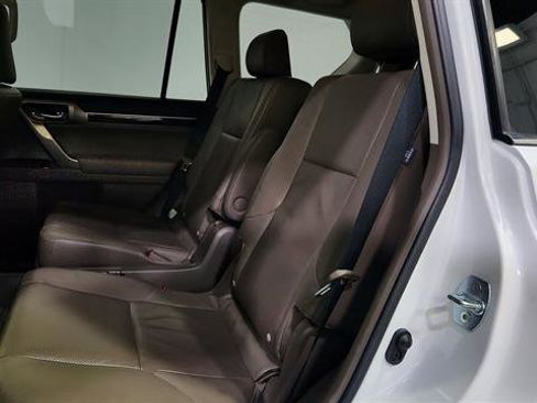 Used 2019 Lexus GX 460 Premium image 26