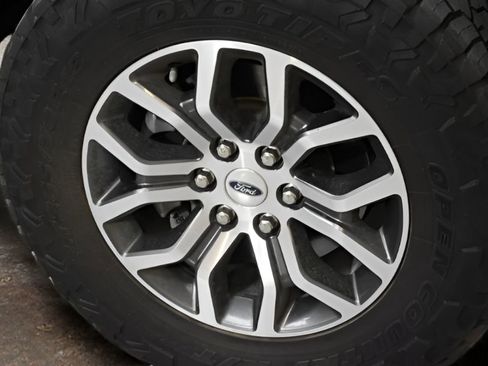 Used 2022 Ford F150 Lariat w/ Equipment Group 501A Mid image 3