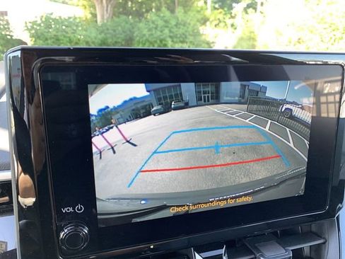 Used 2025 Toyota Corolla SE FWD image 22