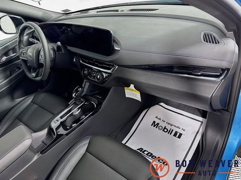 Used 2025 Buick Envista Sport Touring w/ Convenience I Package image 32