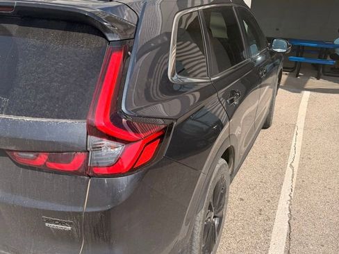 Used 2023 Honda CR-V Sport Touring image 6