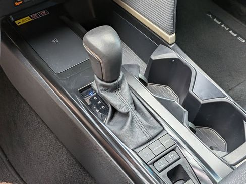 Used 2026 Toyota Camry SE image 14