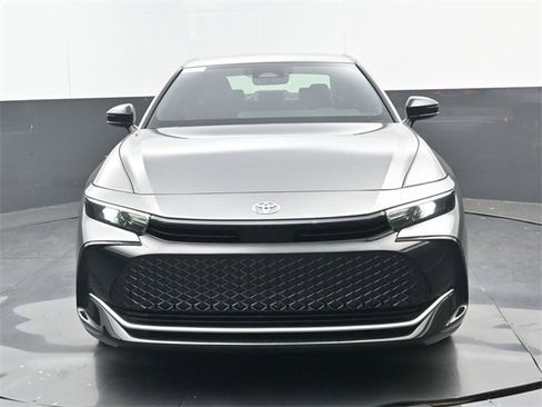 New 2026 Toyota Crown XLE image 9