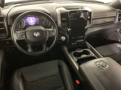 Used 2022 RAM 1500 4x4 Crew Cab image 4