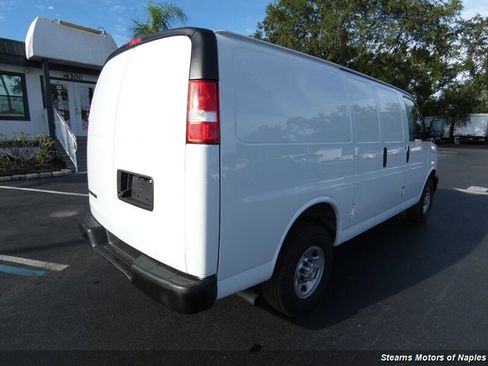 Used 2023 Chevrolet Express 2500 w/ Driver Convenience Package image 10