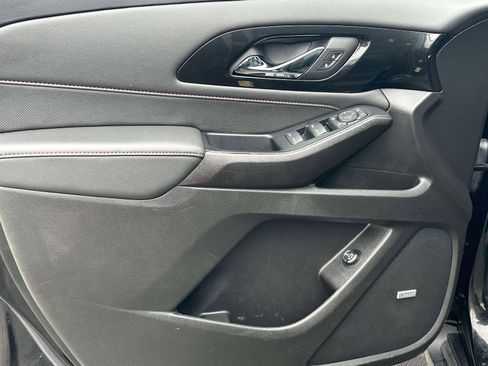 Certified 2023 Chevrolet Traverse RS image 22