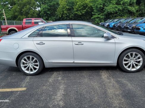 Used 2017 Cadillac XTS Luxury FWD image 7