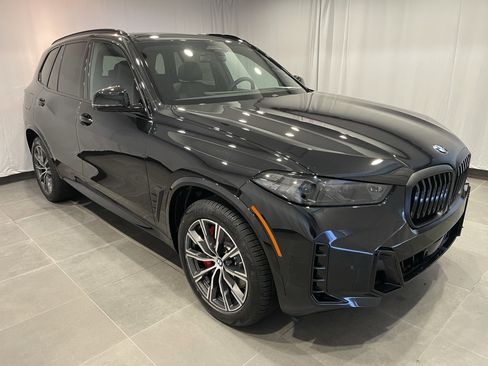 New 2026 BMW X5 xDrive40i w/ M Sport Package image 3