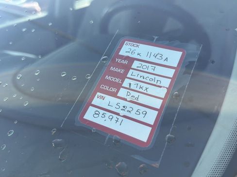 Used 2017 Lincoln MKX Select w/ Select Plus Package FWD image 7
