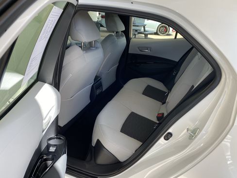 Used 2025 Toyota Corolla SE FWD image 24
