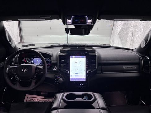 Used 2025 RAM 1500 Laramie AWD/4WD image 37