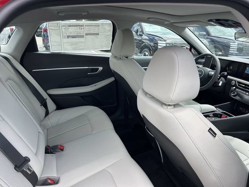 New 2026 Hyundai Sonata SEL FWD image 21