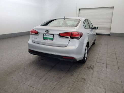 Used 2017 Kia Forte LX FWD image 7