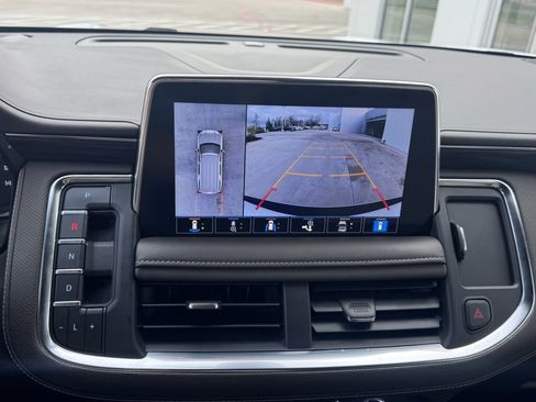 Used 2021 GMC Yukon XL SLT w/ SLT Premium Package image 34