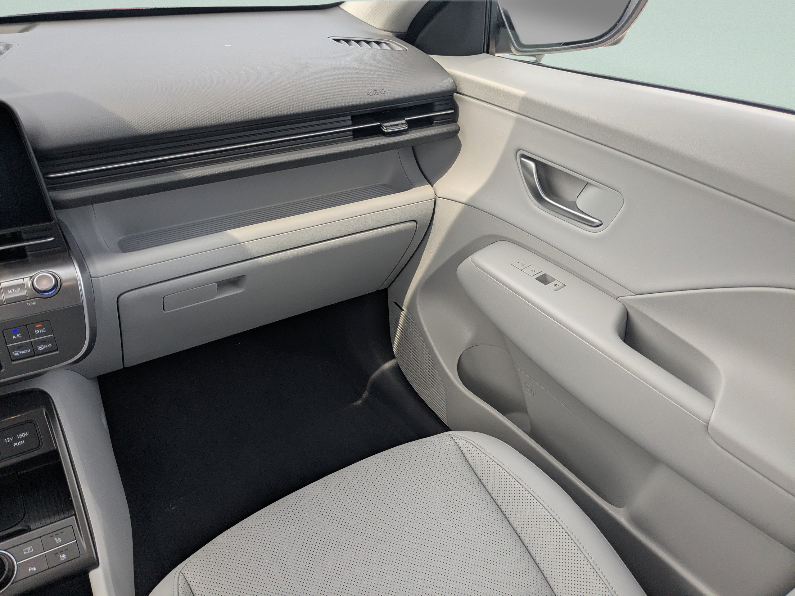 New 2027 Hyundai Kona Limited FWD image 22