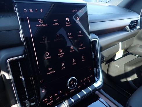 New 2026 GMC Yukon XL Denali w/ Sun & Power Step Package image 26