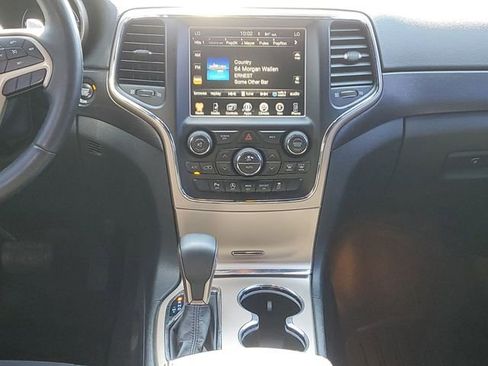 Used 2017 Jeep Grand Cherokee Laredo w/ Quick Order Package 23E AWD/4WD image 15