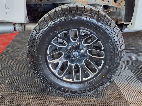 Used 2018 Chevrolet Silverado 2500 LTZ w/ Duramax Plus Package image 8