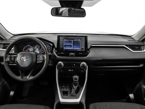 Used 2022 Toyota RAV4 XLE image 12