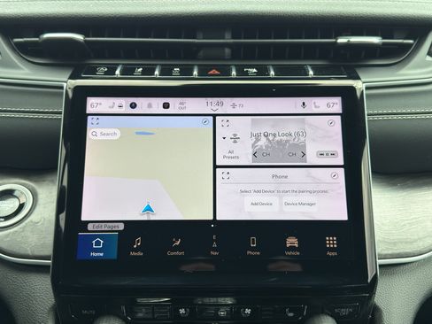 Used 2024 Jeep Grand Cherokee Limited w/ Luxury Tech Group II AWD/4WD image 23