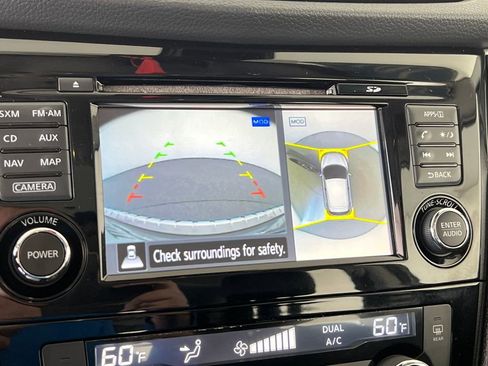 Used 2017 Nissan Rogue Sport SL w/ SL Premium Package FWD image 22