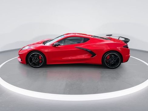 Used 2020 Chevrolet Corvette Stingray Preferred Cpe w/ 2LT Preferred Equipment Group RWD image 5