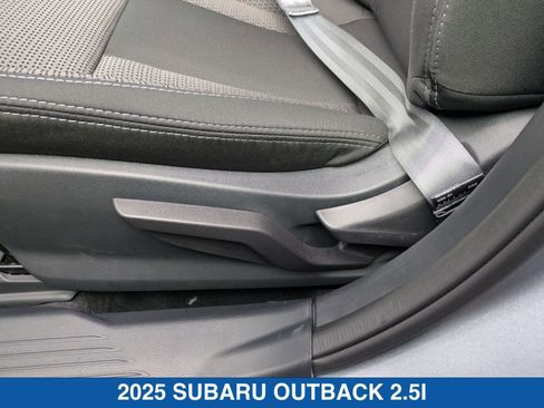 Certified 2025 Subaru Outback image 4