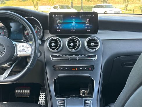 Used 2020 Mercedes-Benz GLC 300 image 17
